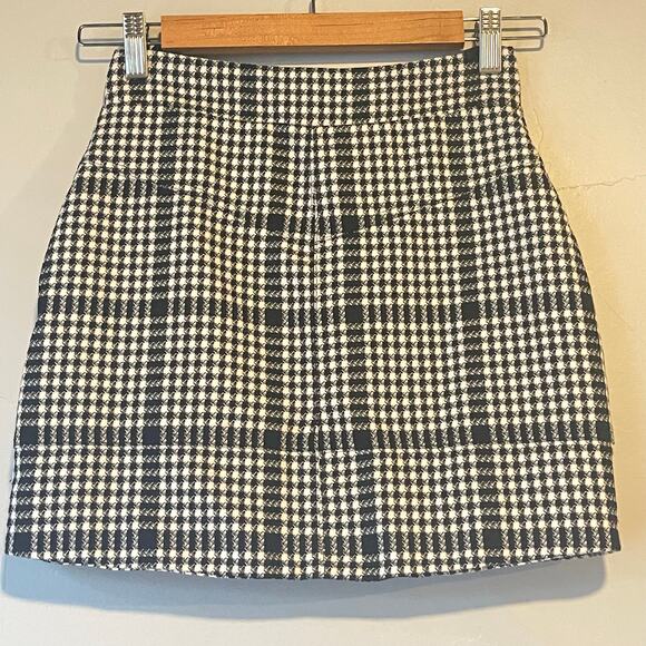 NEW NBD x Naven Moto Skirt in Black White Plaid Size XXS - Picture 8 of 8